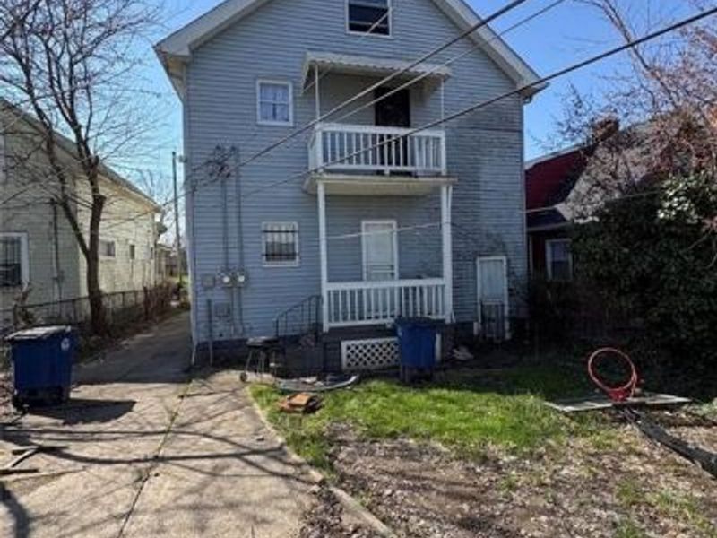11817 Dove Avenue , Cleveland, OH 44105 Photo 2