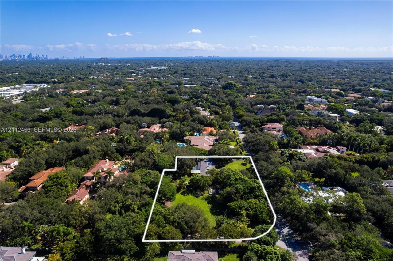 6735 SW 92nd St , Pinecrest, FL 33156 Photo
