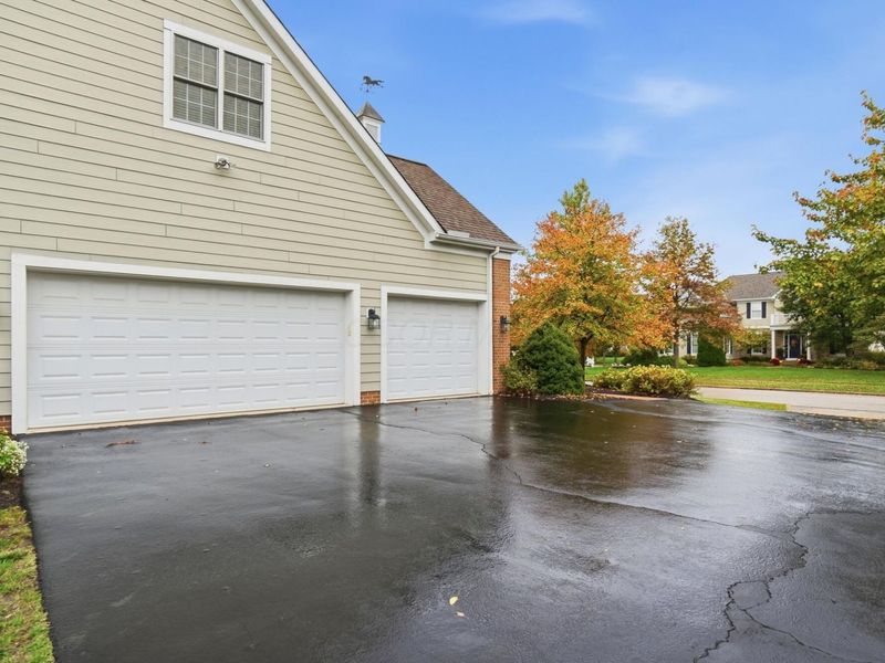 9772 Macdonald Drive, Dublin, OH 43017 Photo 2