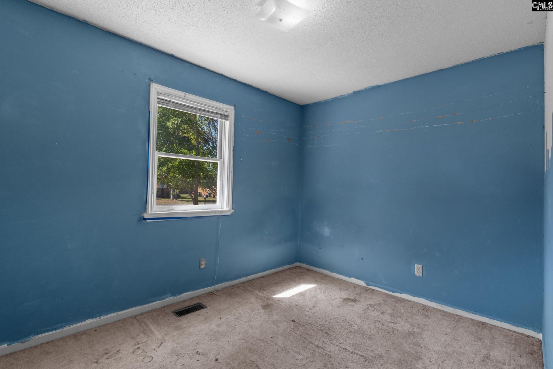 228 Oak Glenn Drive Photo 12