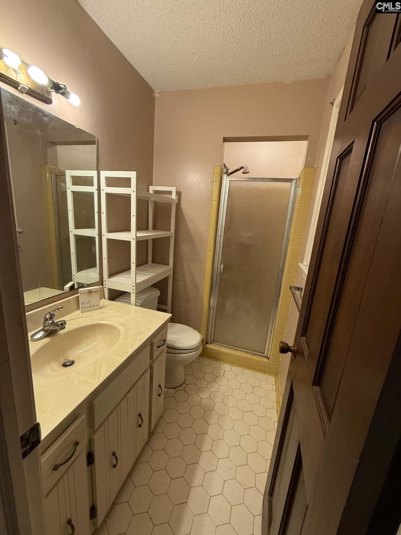 336 Saint Albans Road  Photo 14
