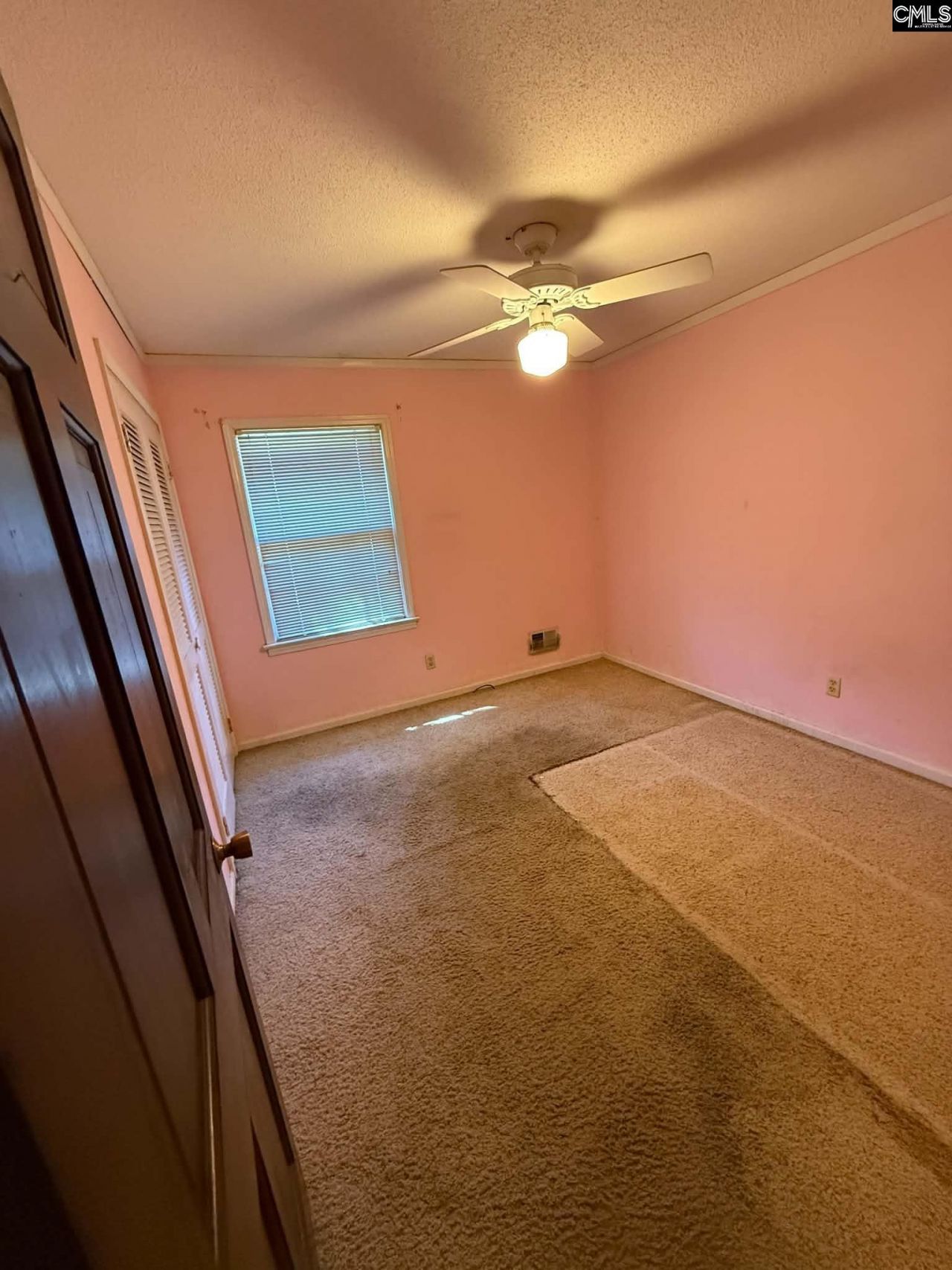336 Saint Albans Road  Photo 17