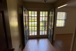 336 Saint Albans Road  photo 4