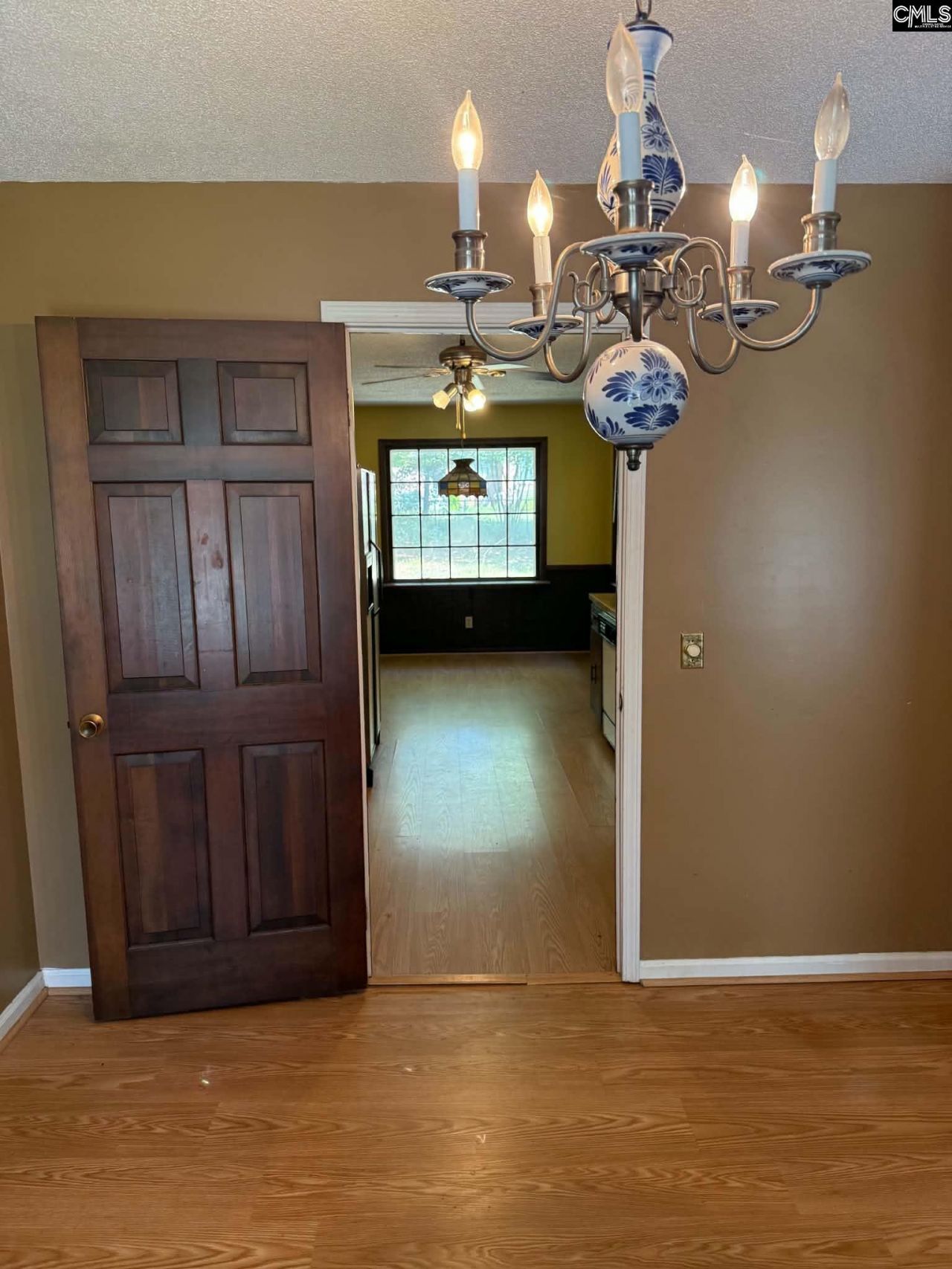 336 Saint Albans Road  Photo 5