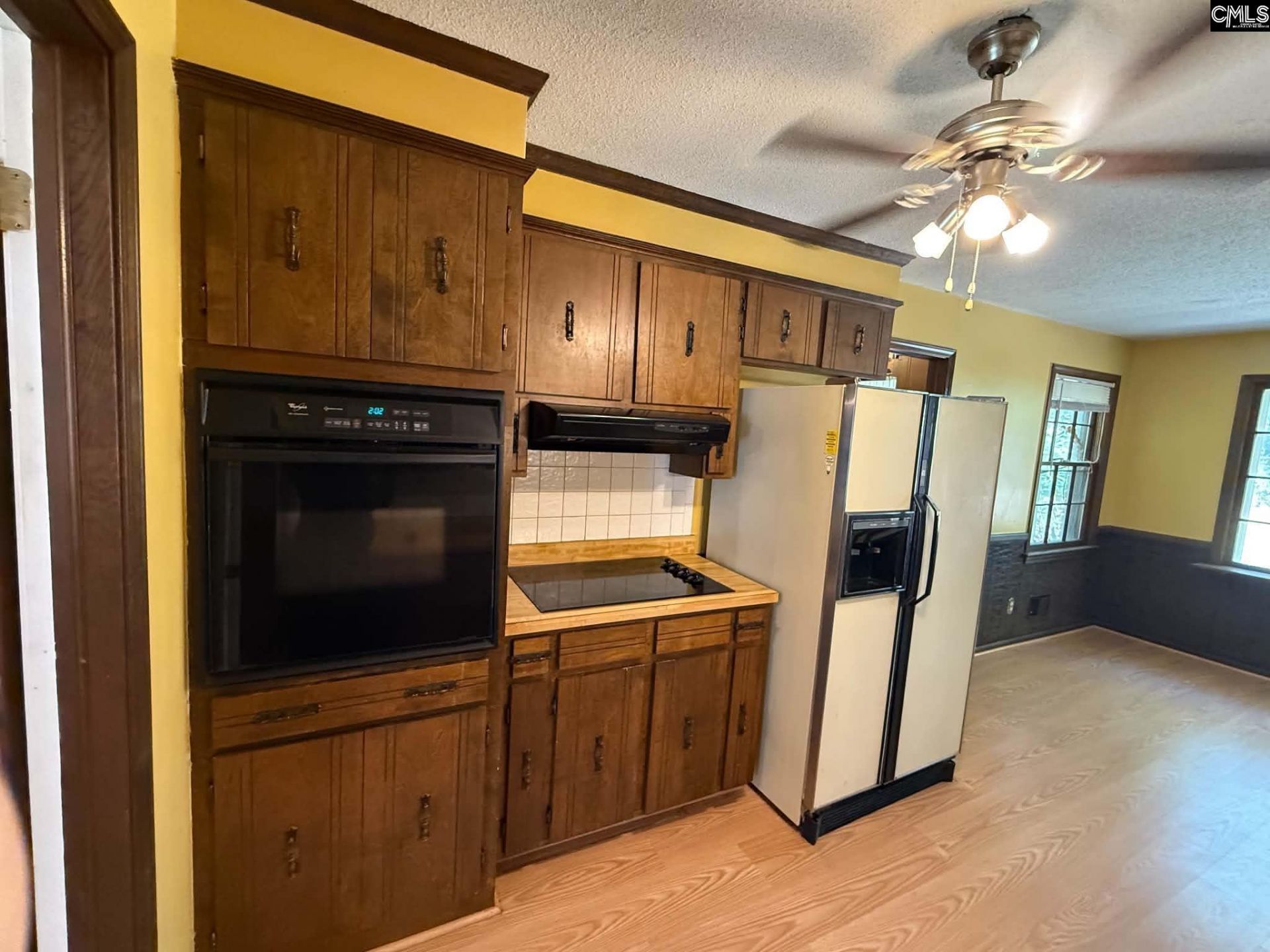 336 Saint Albans Road  Photo 6