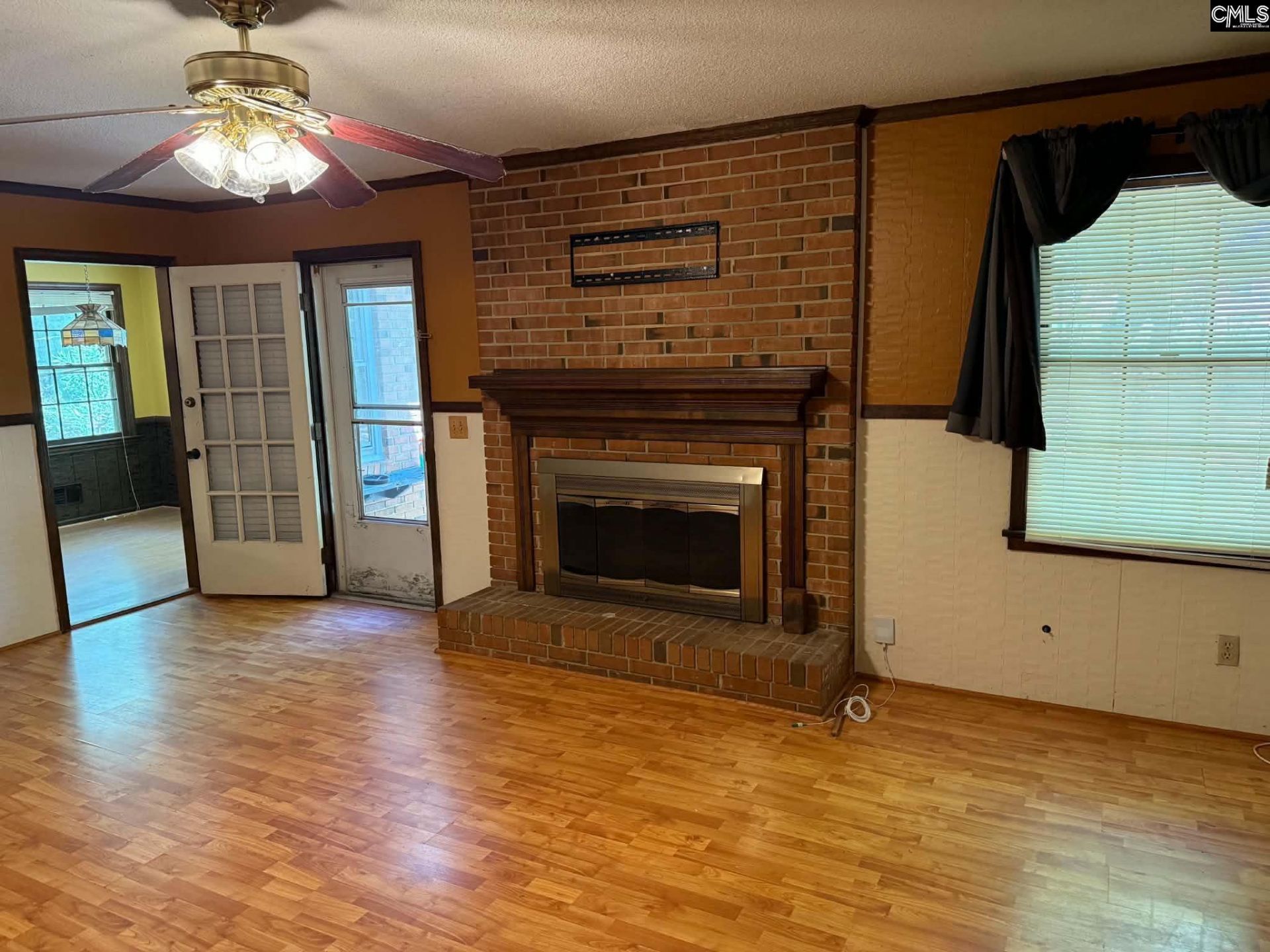 336 Saint Albans Road  Photo 9