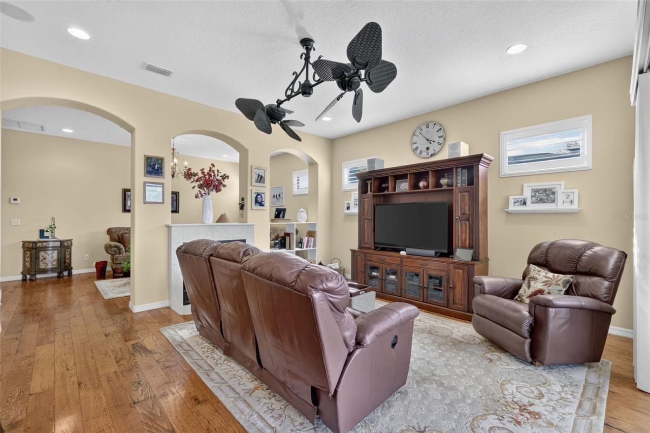 3415 71st Avenue E, Sarasota, FL 34243 Photo