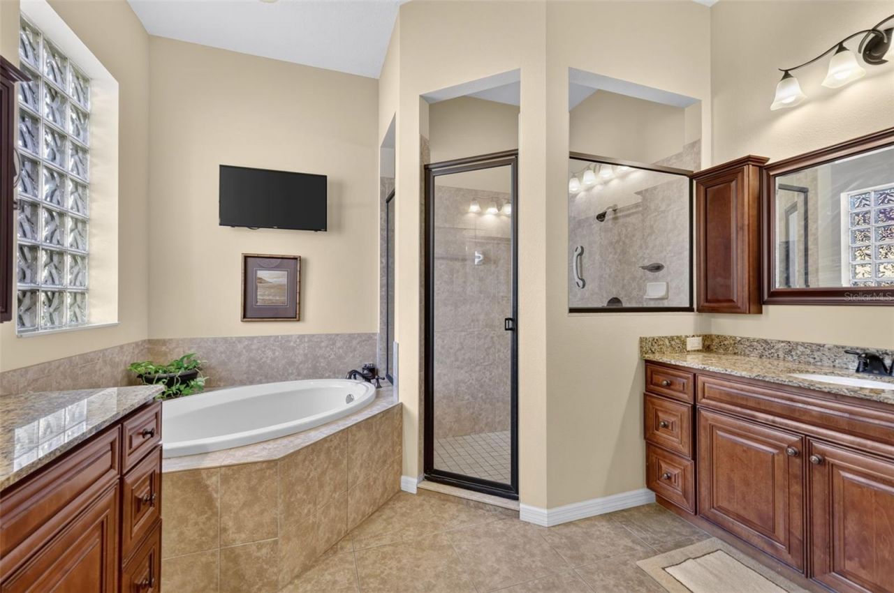 3415 71st Avenue E, Sarasota, FL 34243 Photo