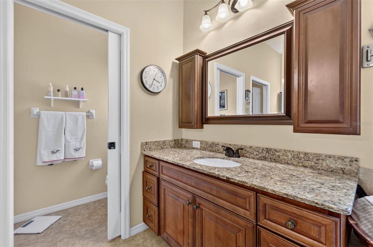 3415 71st Avenue E, Sarasota, FL 34243 Photo