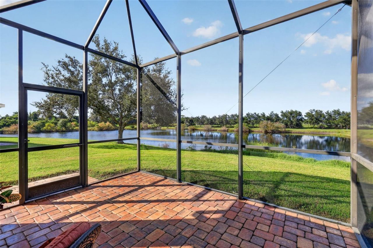 3415 71st Avenue E, Sarasota, FL 34243 Photo
