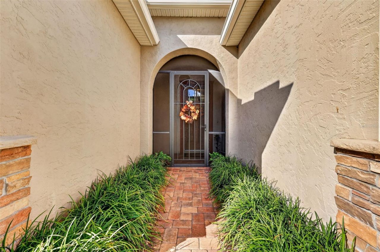 3415 71st Avenue E, Sarasota, FL 34243 Photo