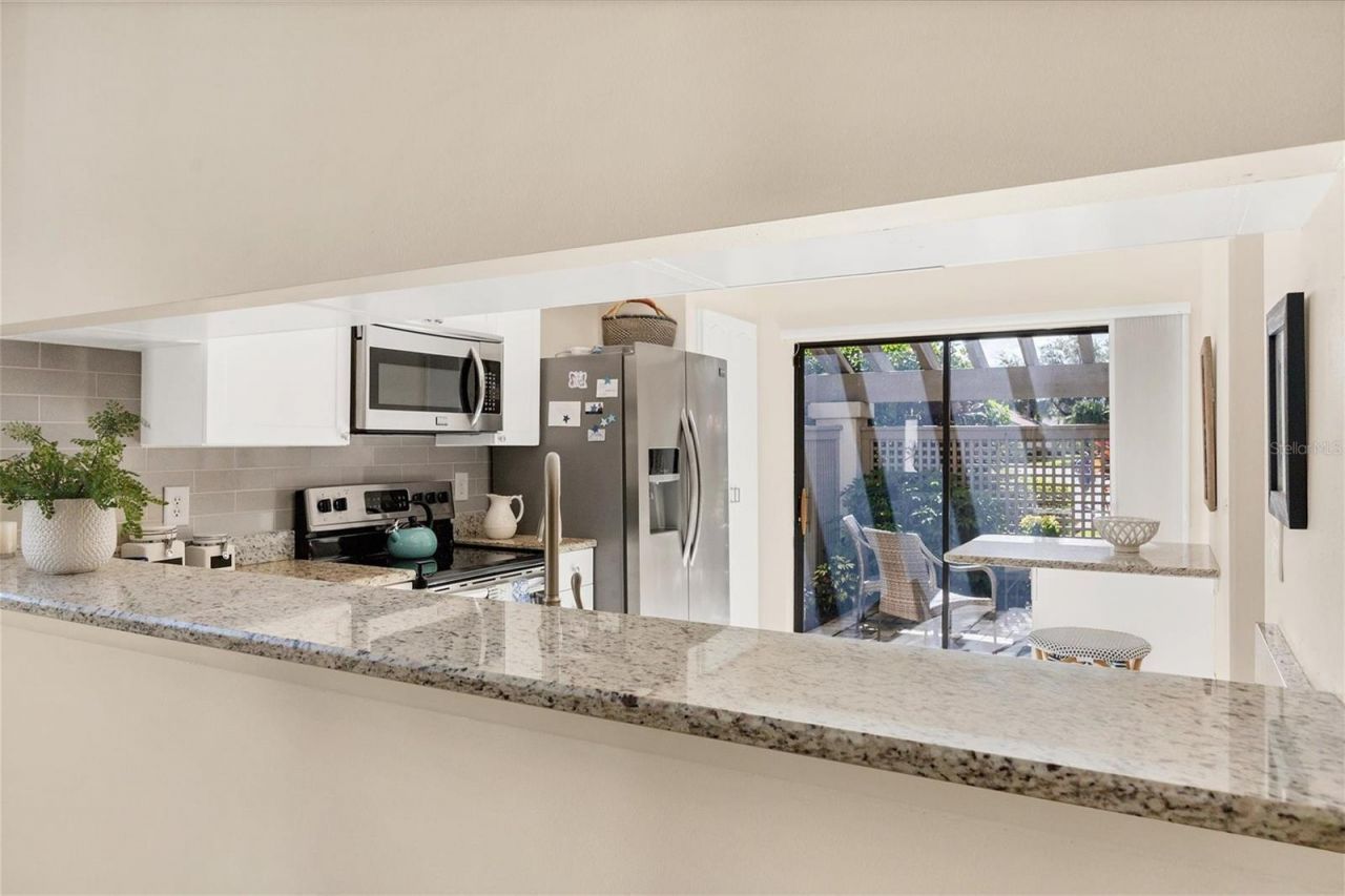 3304 Sandleheath, Unit 25, Sarasota, FL 34235 Photo