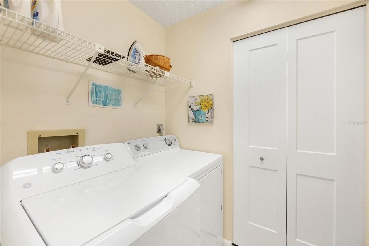 3304 Sandleheath, Unit 25, Sarasota, FL 34235 Photo