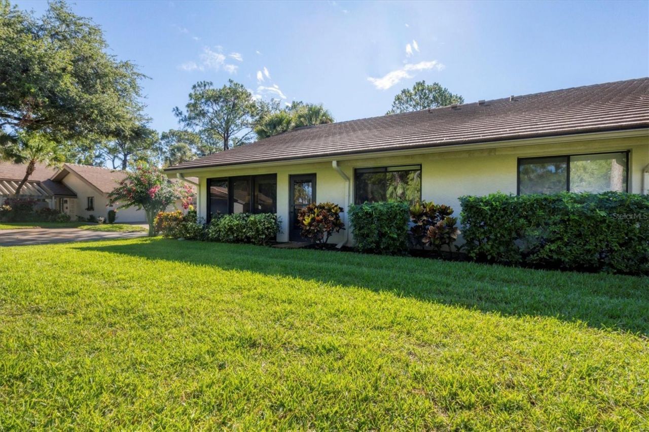 3304 Sandleheath, Unit 25, Sarasota, FL 34235 Photo