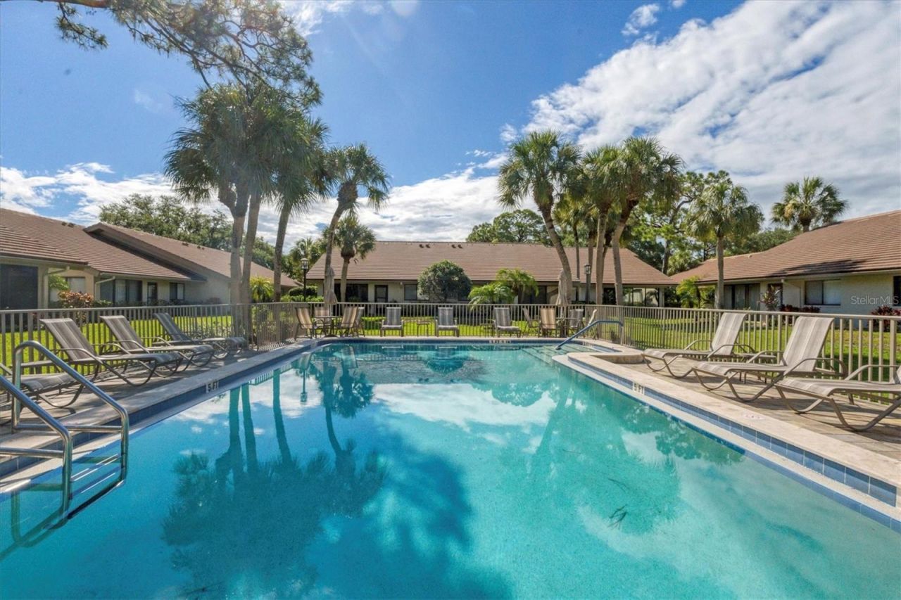 3304 Sandleheath, Unit 25, Sarasota, FL 34235 Photo