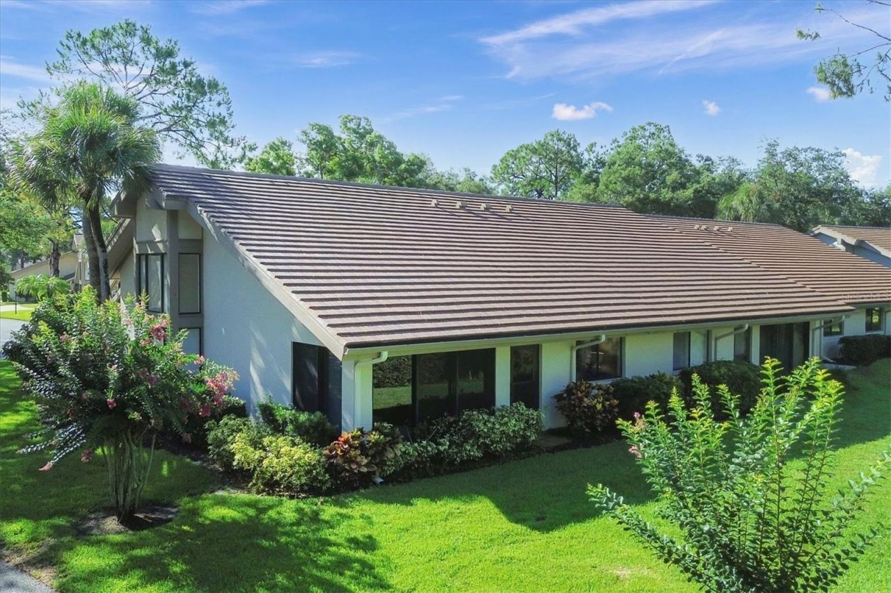 3304 Sandleheath, Unit 25, Sarasota, FL 34235 Photo