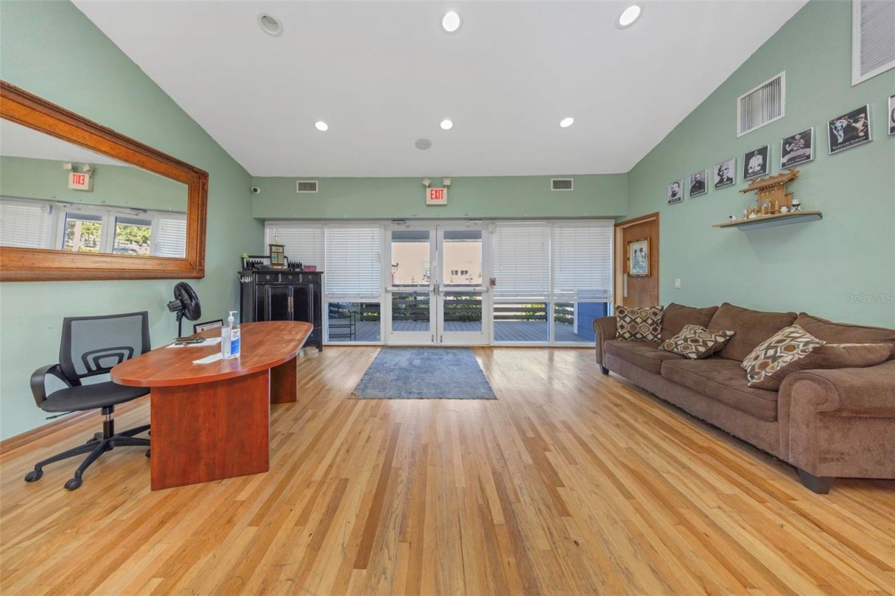 780 N Missouri Avenue , Largo, FL 33770 Photo