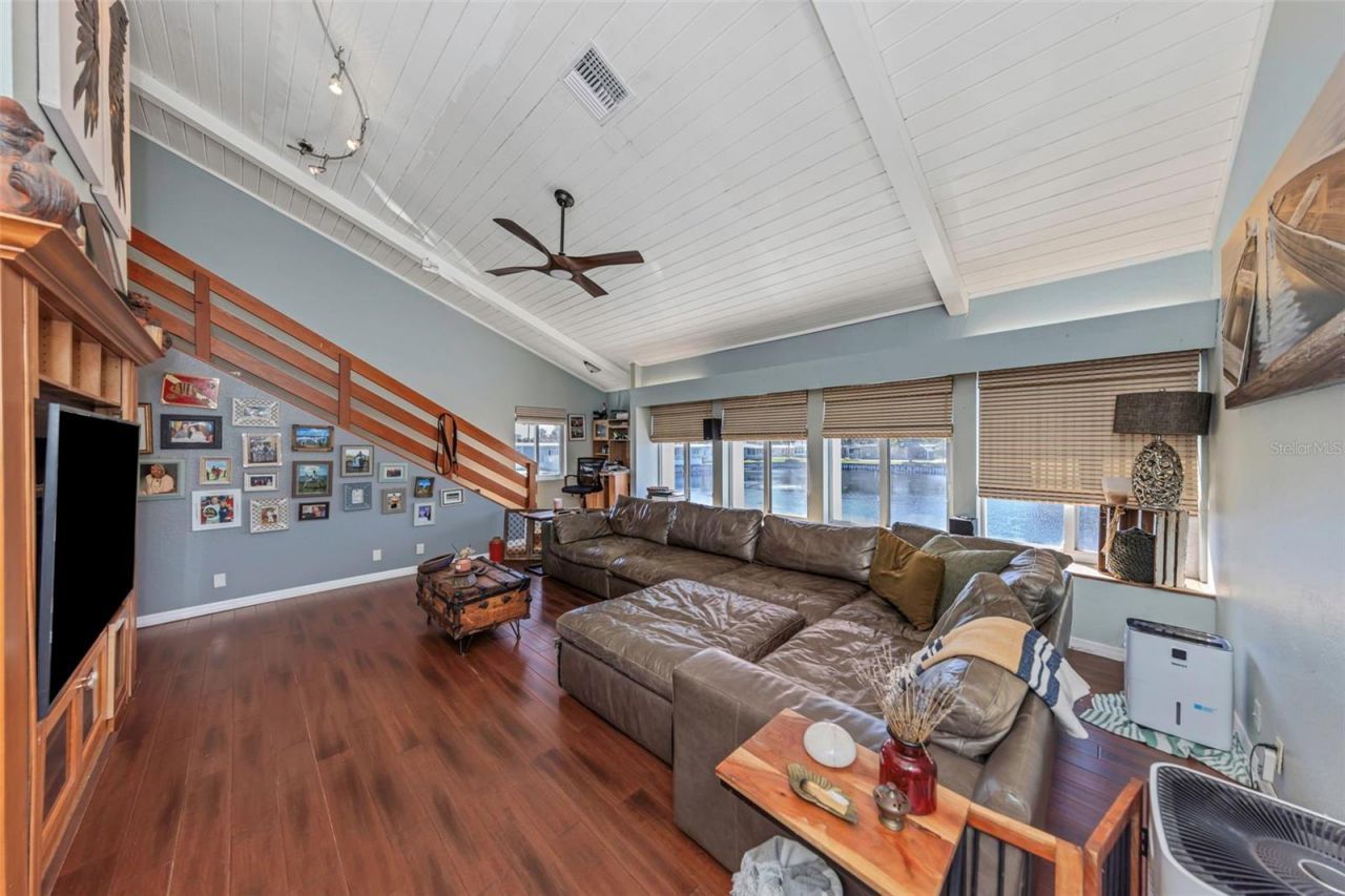 780 N Missouri Avenue , Largo, FL 33770 Photo