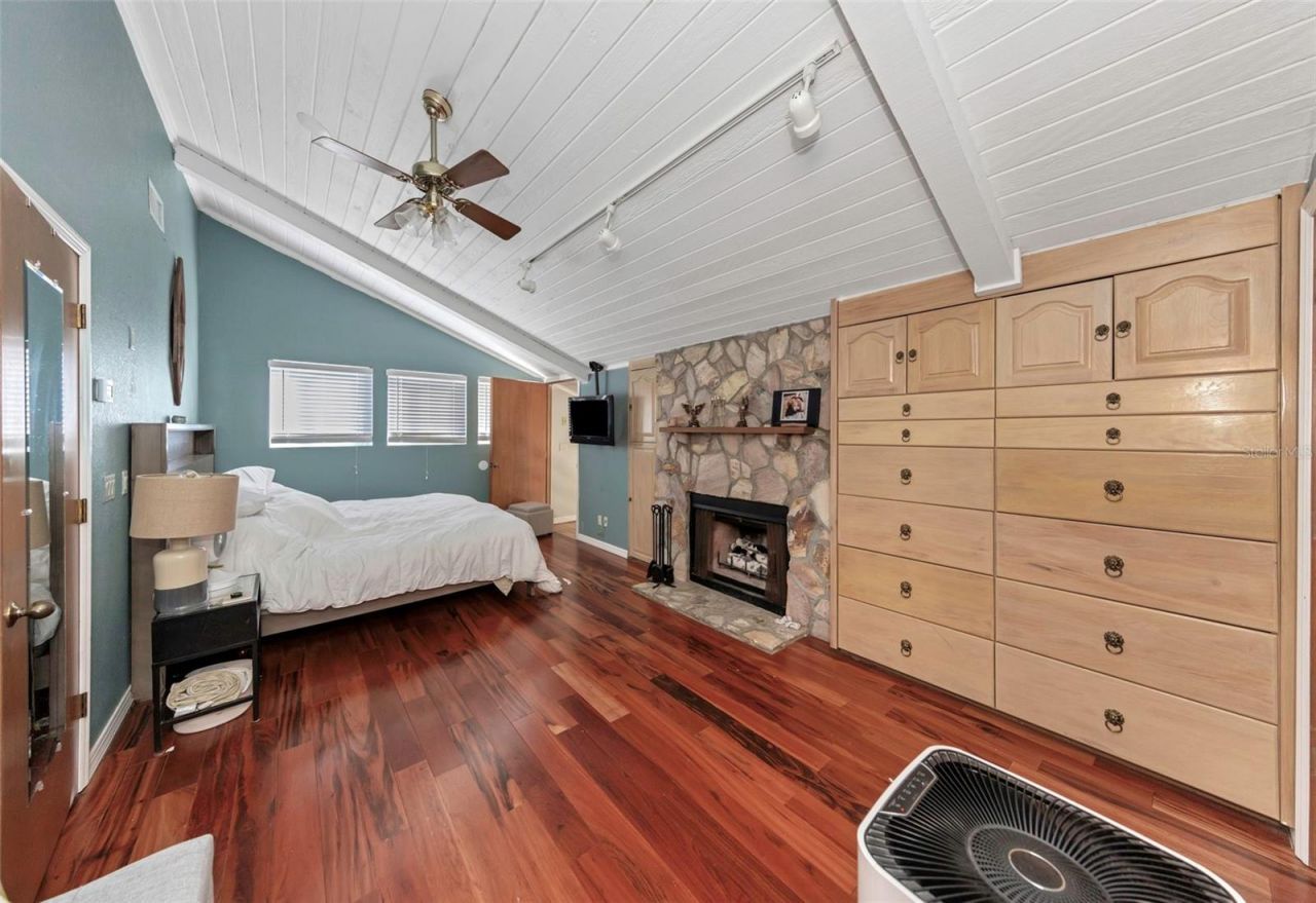 780 N Missouri Avenue , Largo, FL 33770 Photo