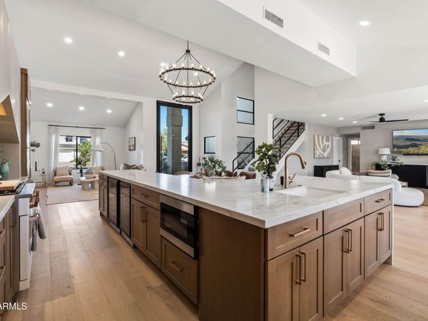4447 E Beverly Lane, Phoenix, AZ 85032