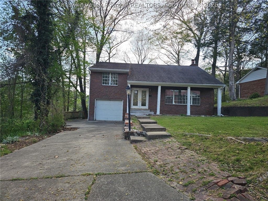 60 Woodland Drive, Madison, WV 25130 Main Photo