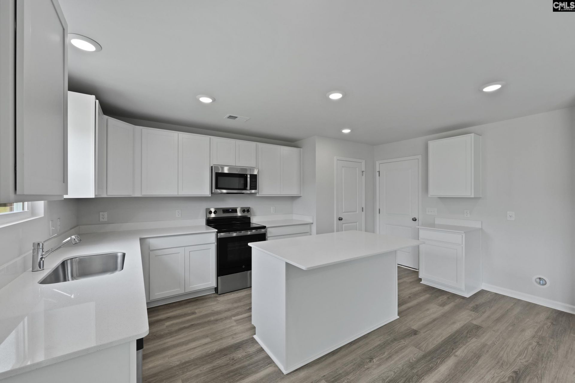 115 Artillery Lane  Photo 5