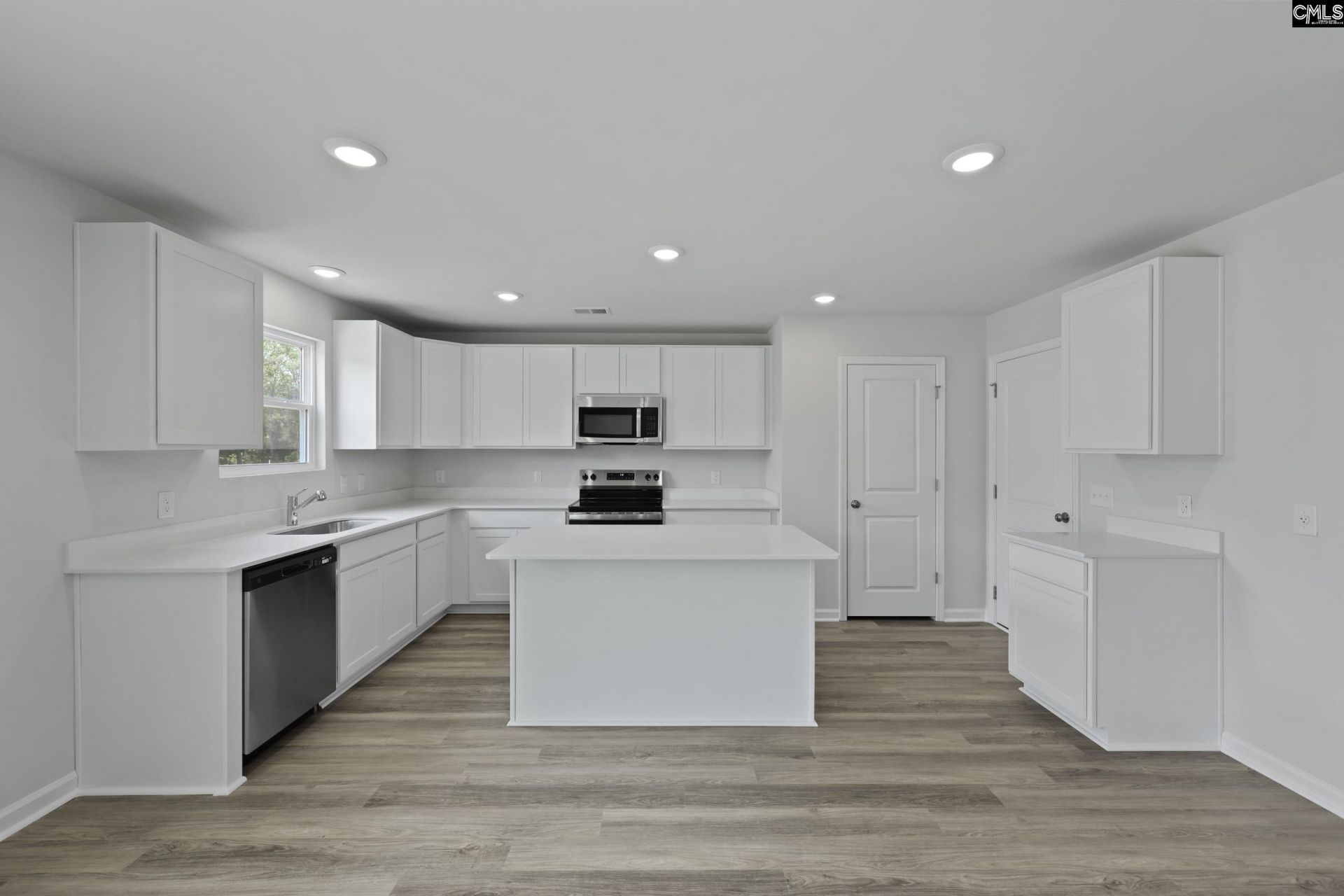 115 Artillery Lane  Photo 6