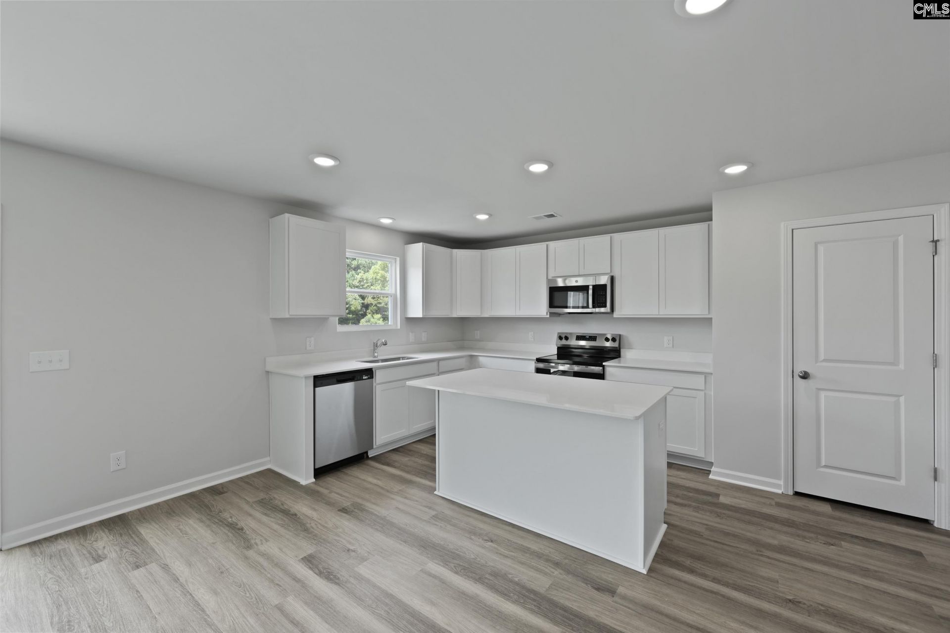 115 Artillery Lane  Photo 7