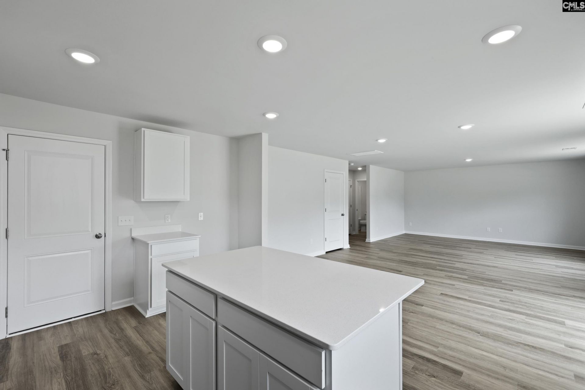 115 Artillery Lane  Photo 9