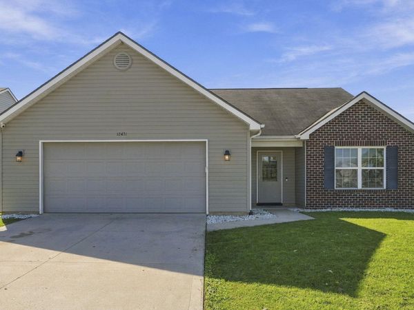 12431 Hummingbird Cove, Fort Wayne, IN 46845