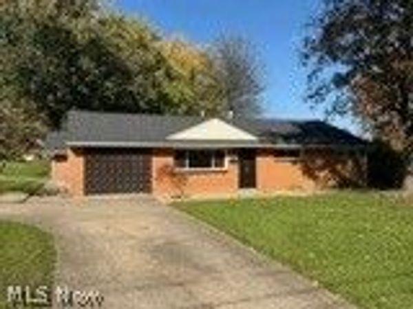 263 Laramie Street , Alliance, OH 44601