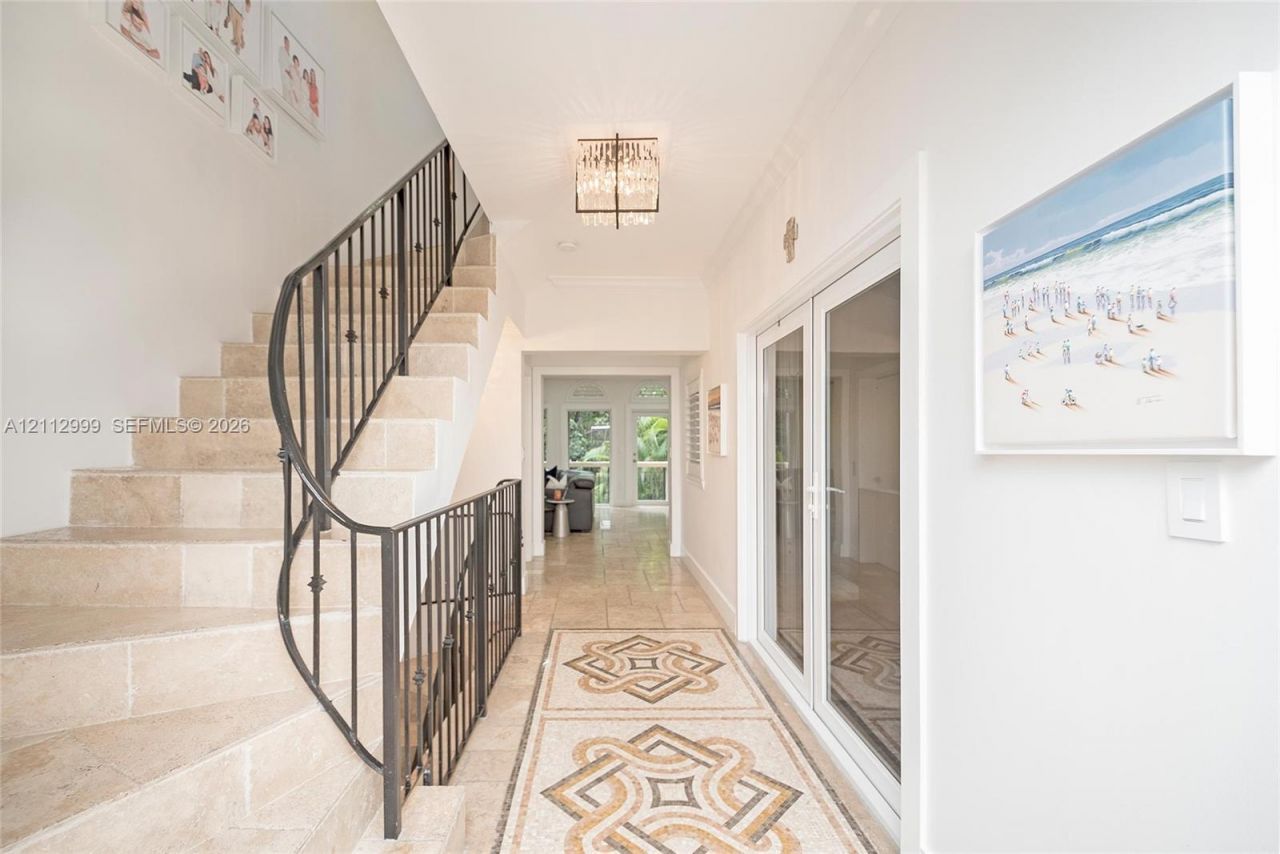 6157 Paradise Point Dr , Unit 6157, Palmetto Bay, FL 33157 Photo