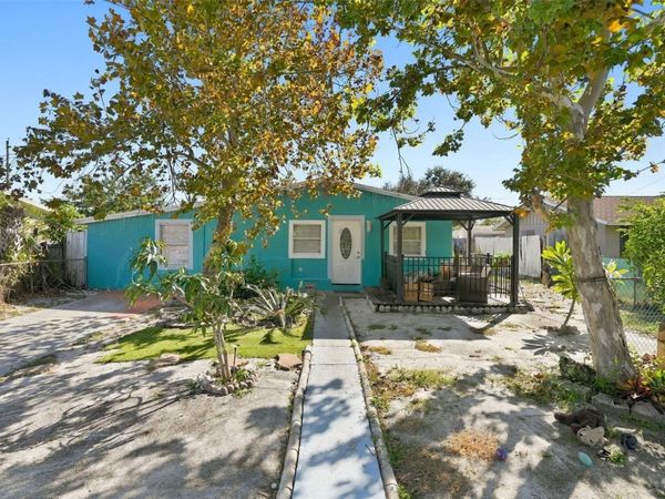 6820 LARMON STREET , TAMPA, FL 33634