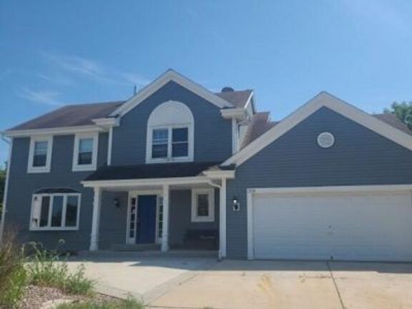 7715 W Briarwood DRIVE, Franklin, WI 53132