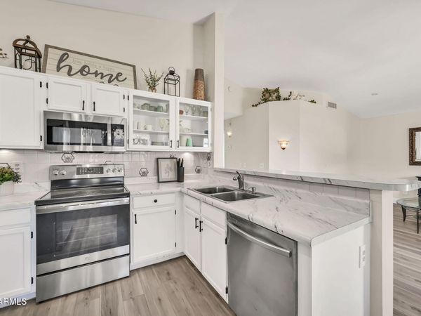 6701 S CORAL GABLE Drive, Chandler, AZ 85249