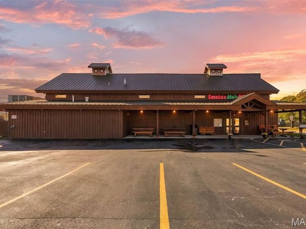 110 Old Meramec Station Road, Manchester, MO 63021