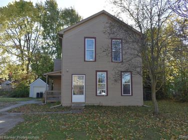4729 1st Street , Columbiaville Village, Mi 48421