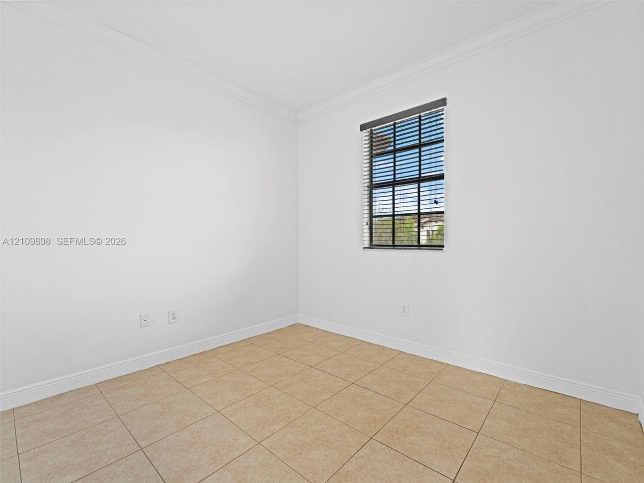 353 NE 37th Pl , Homestead, FL 33033 Photo