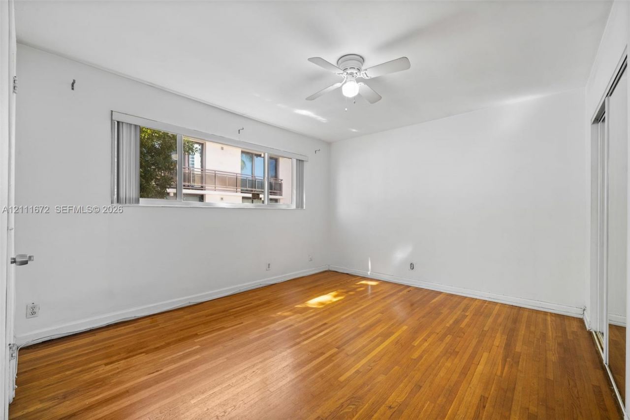 2380 Diana Dr, Unit 8, Hallandale Beach, FL 33009 Photo