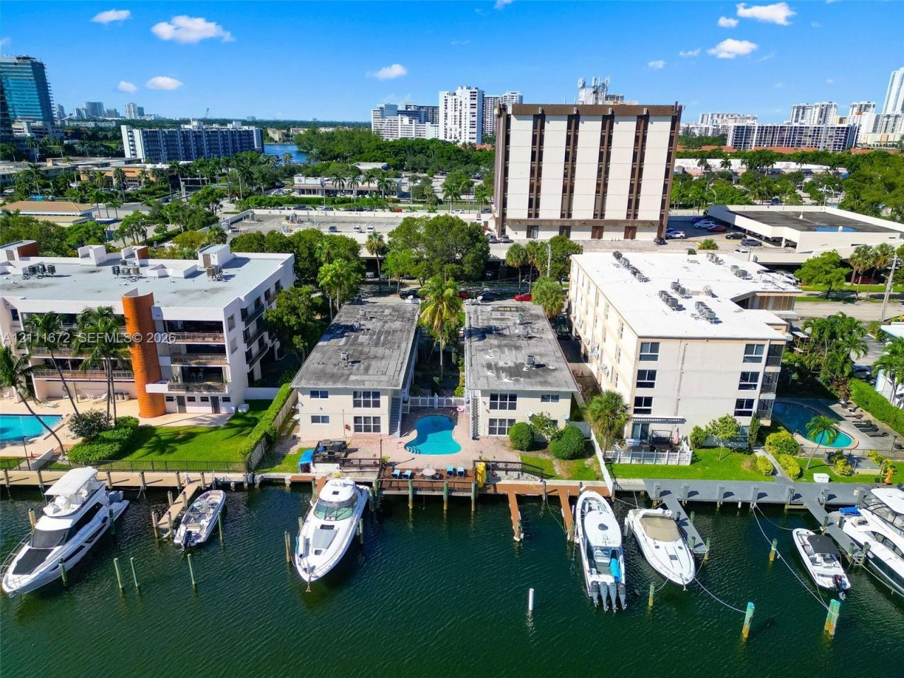 2380 Diana Dr, Unit 8, Hallandale Beach, FL 33009 Photo