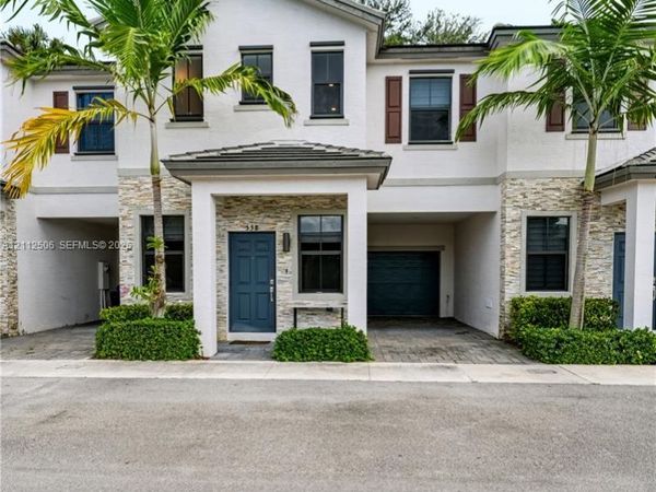 538 SW 19th Ter , Fort Lauderdale, FL 33312