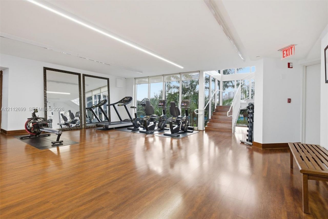 19111 Collins Ave , Unit 505, Sunny Isles Beach, FL 33160 Photo