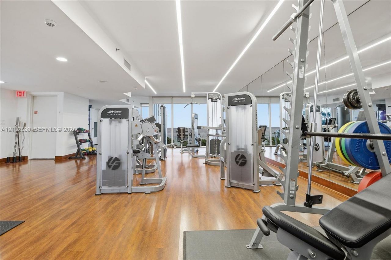 19111 Collins Ave , Unit 505, Sunny Isles Beach, FL 33160 Photo