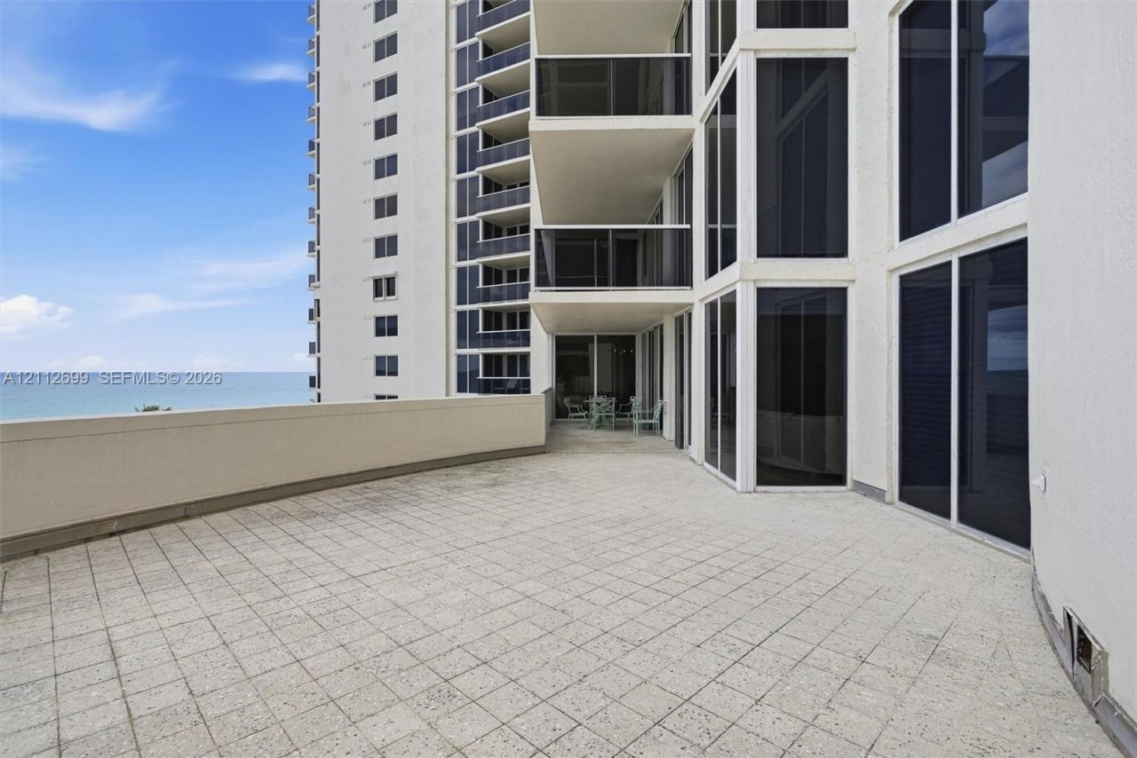 19111 Collins Ave , Unit 505, Sunny Isles Beach, FL 33160 Photo