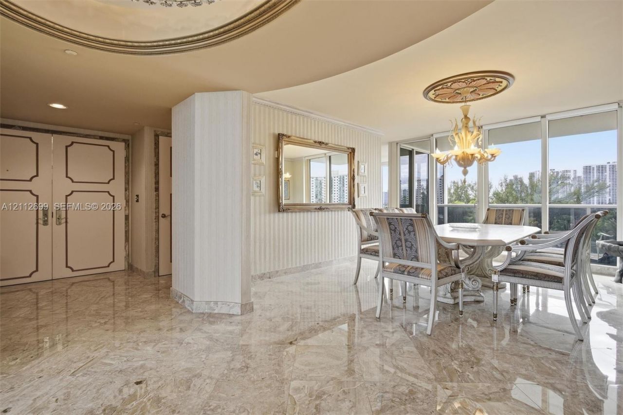 19111 Collins Ave , Unit 505, Sunny Isles Beach, FL 33160 Photo