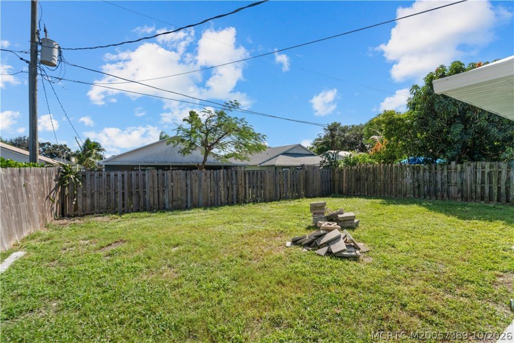5807 SE Mitzi Lane , Stuart, FL 34997 Photo