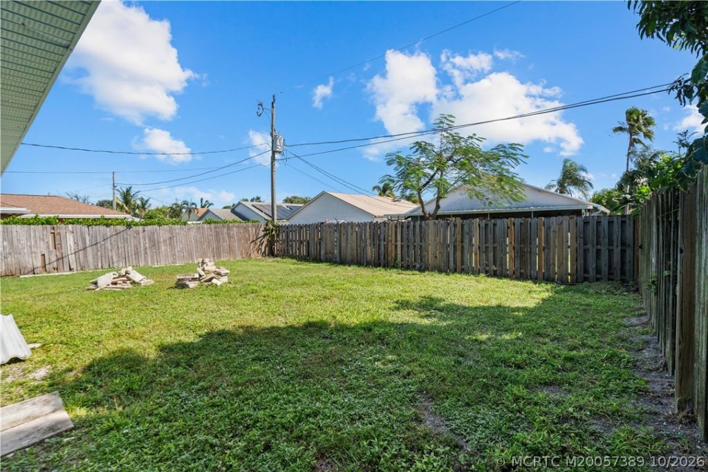 5807 SE Mitzi Lane , Stuart, FL 34997 Photo