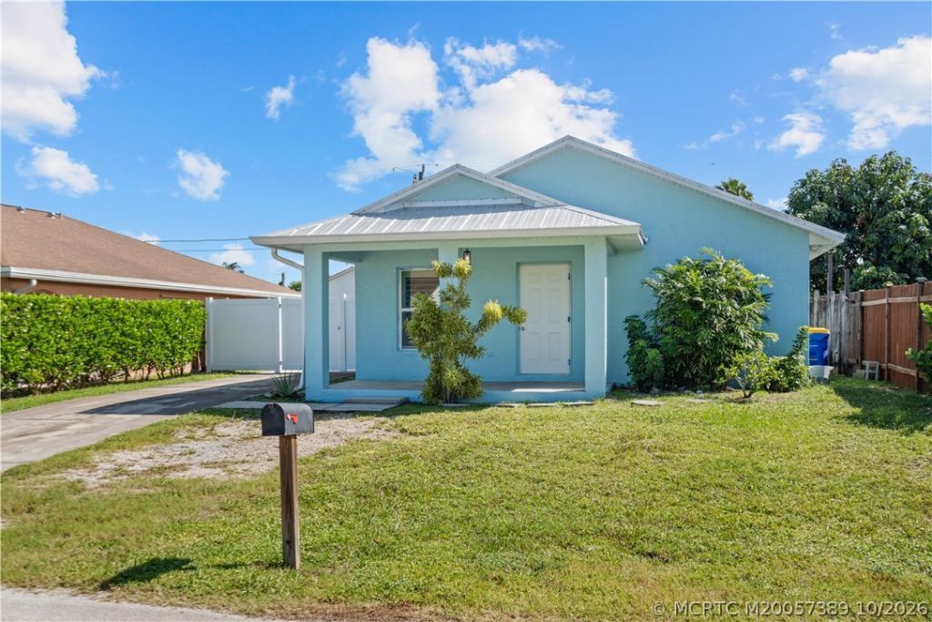 5807 SE Mitzi Lane , Stuart, FL 34997 Photo