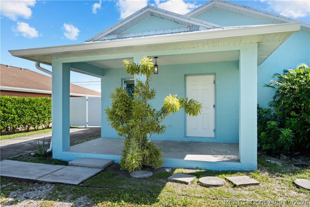 5807 SE Mitzi Lane , Stuart, FL 34997 Photo