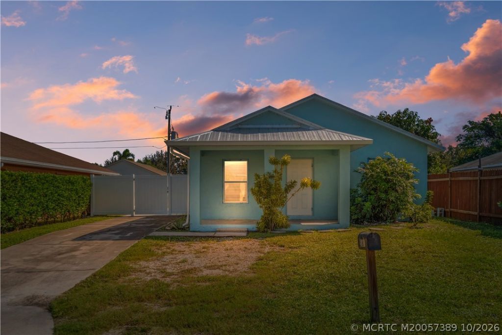 5807 SE Mitzi Lane , Stuart, FL 34997 Photo